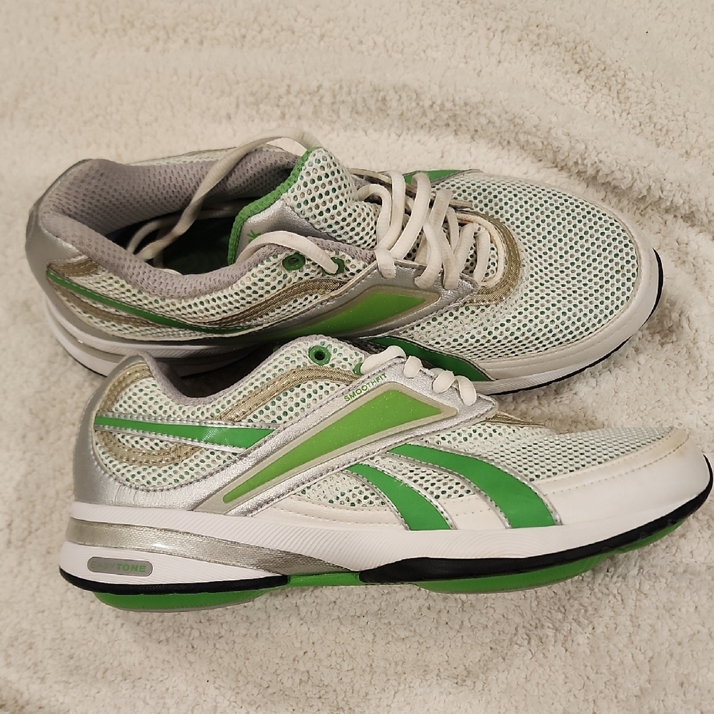 Reebok Green and White Mesh Sneakers Sz 7.5 New Without Tags